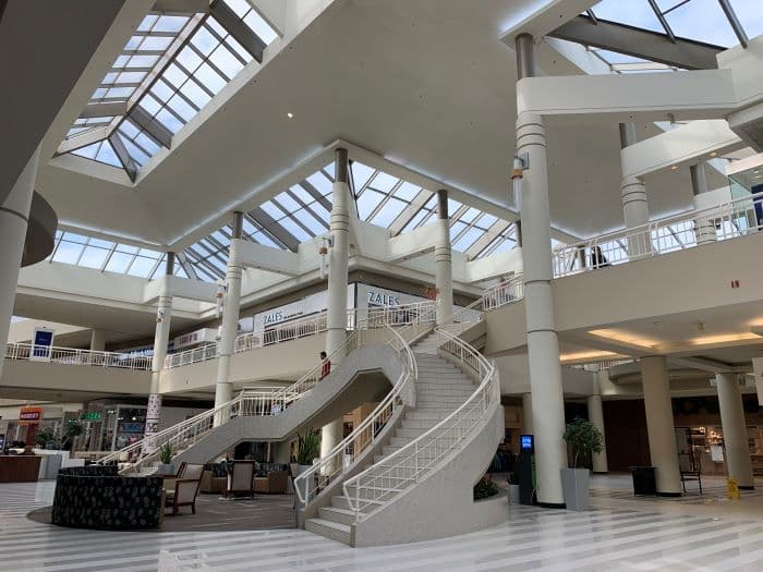 New sports and social complex ‘SWING’ opens at Galleria at Crystal Run