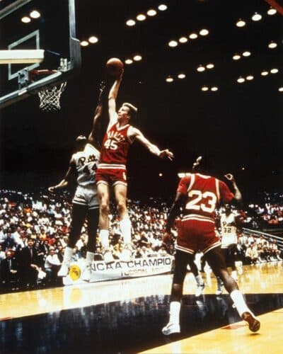 Smits honored to be inducted into Marist Sports Hall of Fame