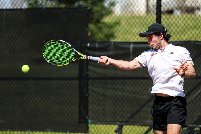 Gelletich thriving on Division I tennis stage