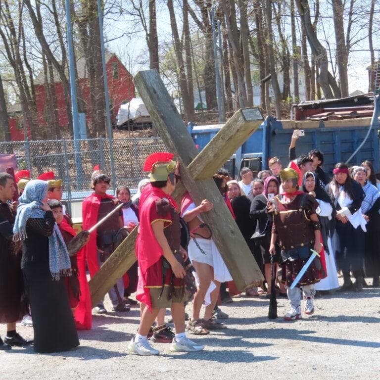 Faithful gather across Putnam for Good Friday (GALLERY)